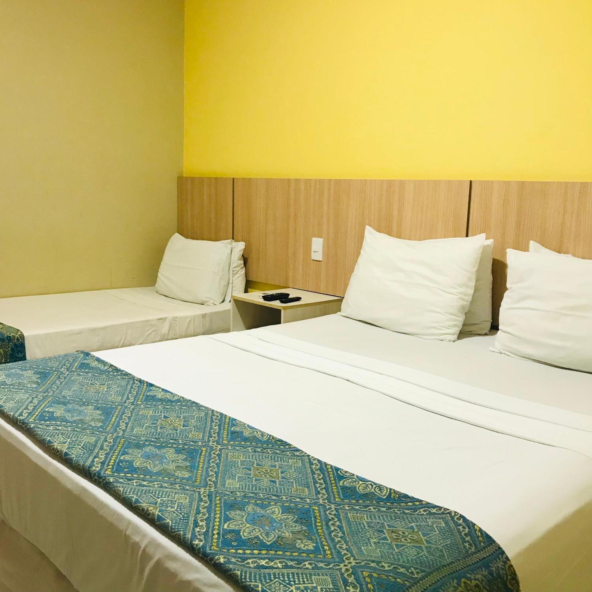 Hotel Pousada Latitude Canoa Quebrada Buitenkant foto