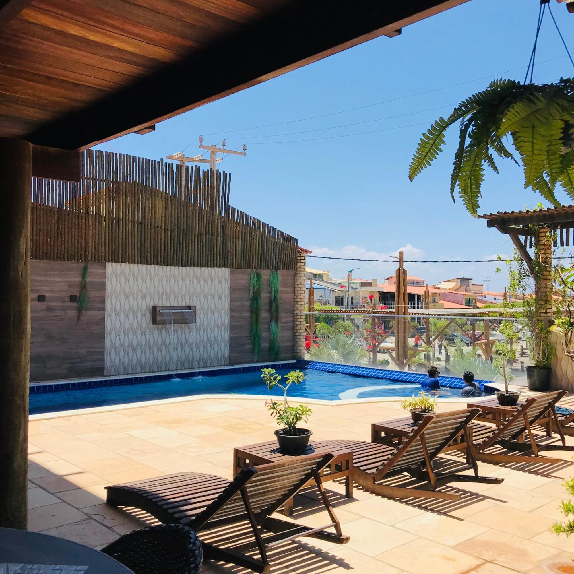 Hotel Pousada Latitude Canoa Quebrada Buitenkant foto
