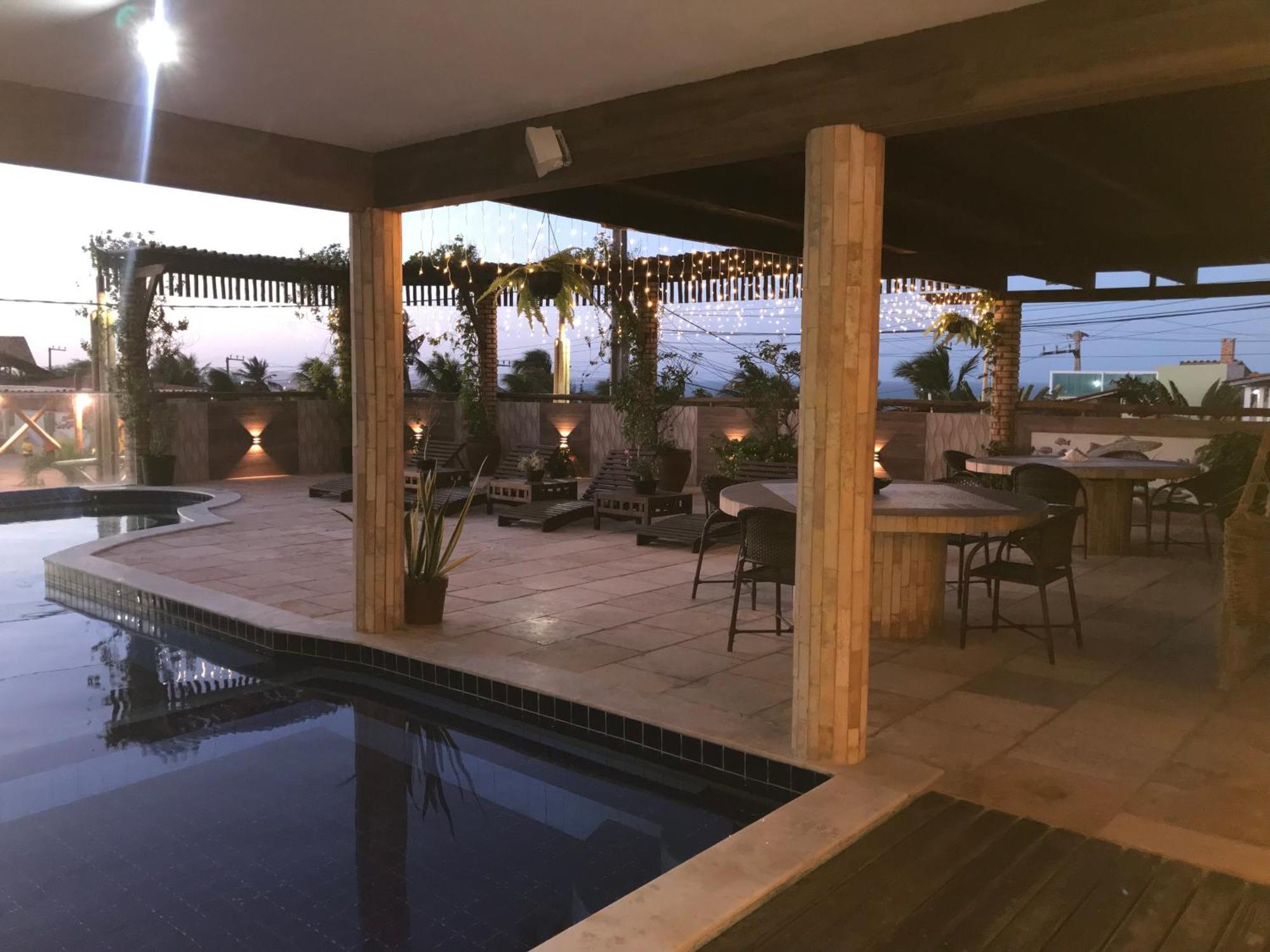 Hotel Pousada Latitude Canoa Quebrada Buitenkant foto