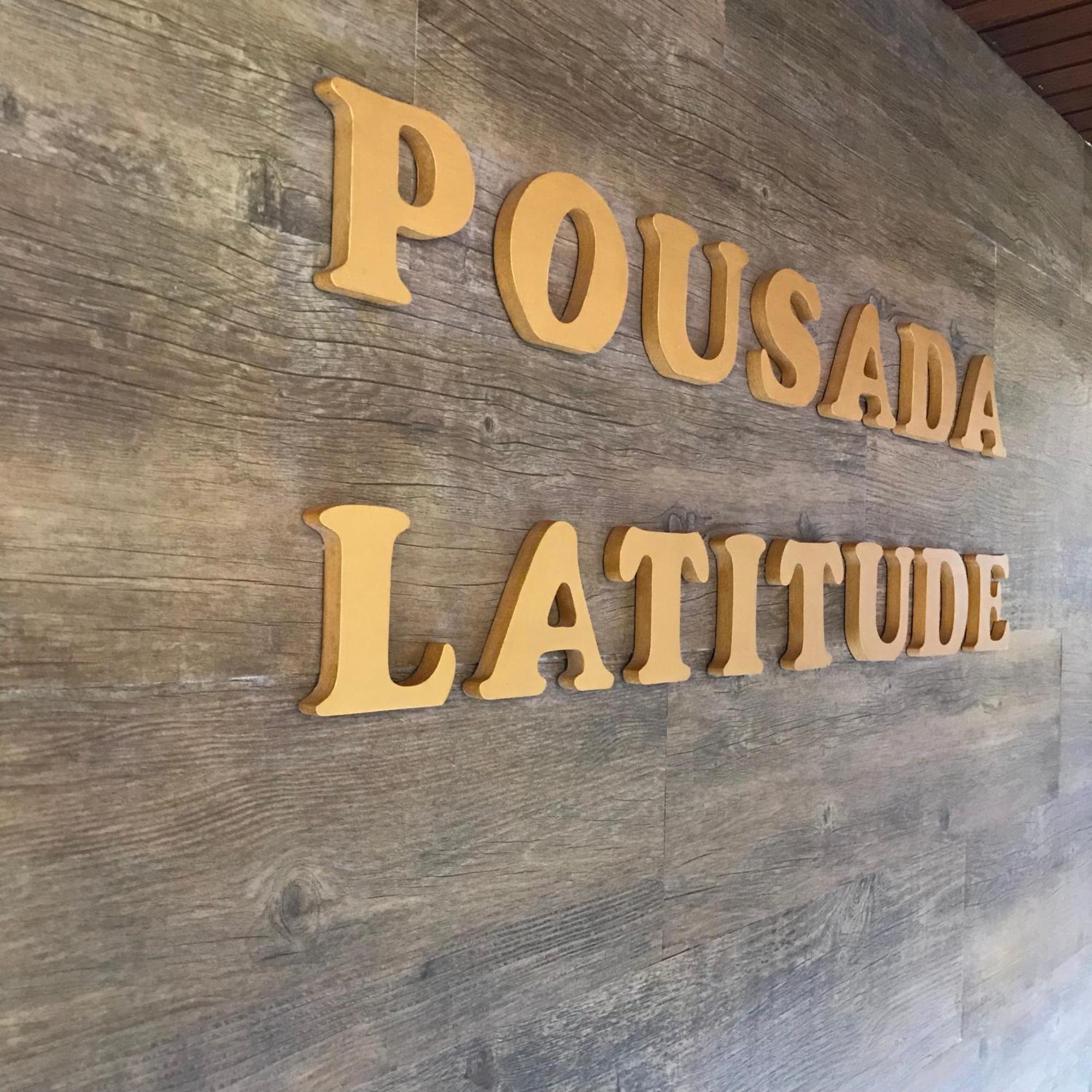 Hotel Pousada Latitude Canoa Quebrada Buitenkant foto